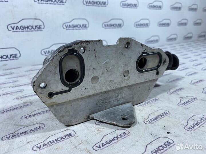 Радиатор масляный Audi A5 8T 3.2 cala 2008