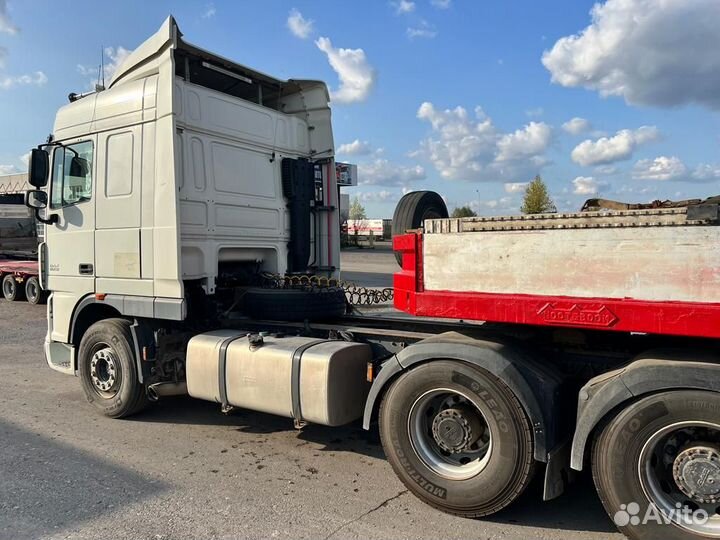 DAF XF105.510 с полуприцепом, 2011