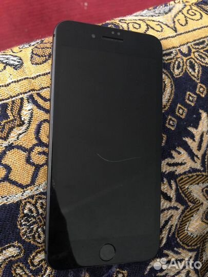 Телефон iPhone 8 plus