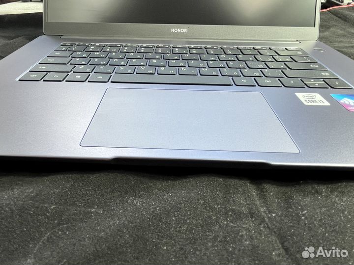 Ноутбук Honor MagicBook X15 i3 8/256Г6