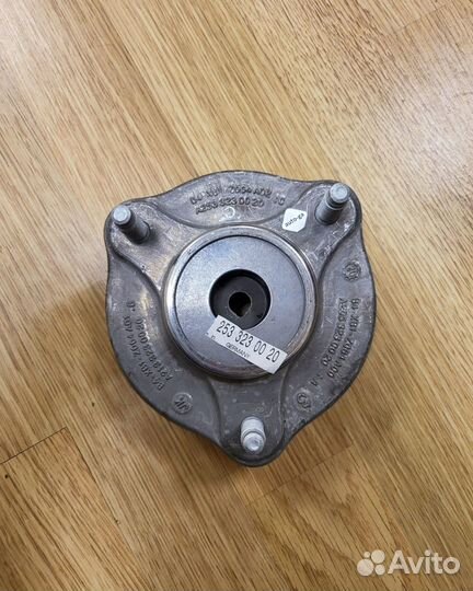 Опорный подшипник амортизатора Mercedes