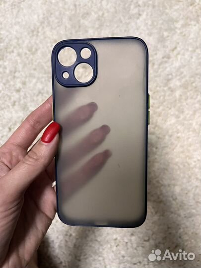 Чехлы на iPhone 13
