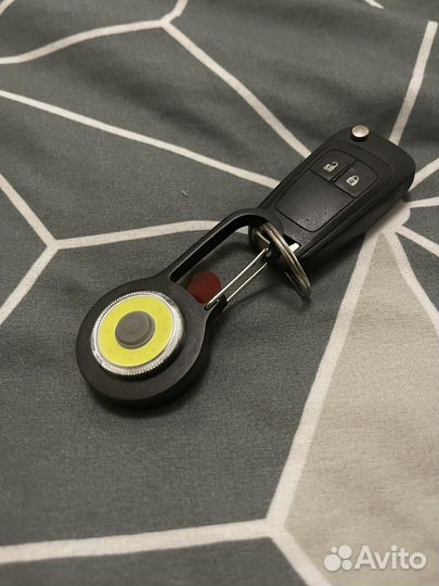 Фонарь брелок