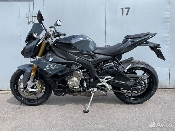 Мотоцикл BMW S 1000 R