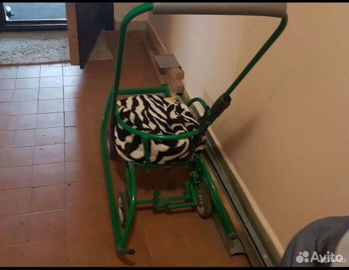 Детские санки на полозьях и колёсах,бу