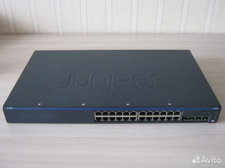 Коммутатор управл Juniper EX2200-24T-4G нов без уп