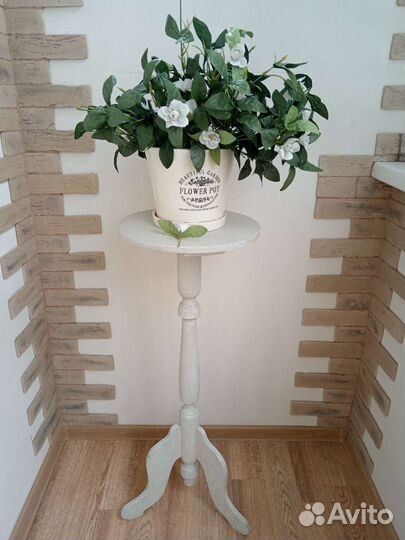 Подставка под цветы дерево