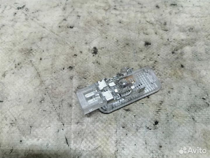 Плафон салонный Audi A4 (B8) 2007-2015