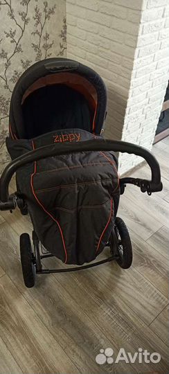 Коляска Tutis Zippy классик 2 в 1