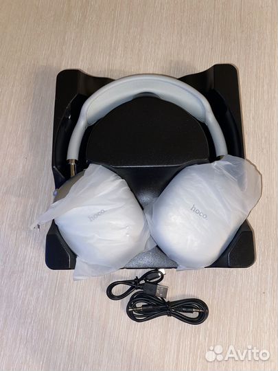 Наушники беспроводные Hoco Air Light W35 накладные