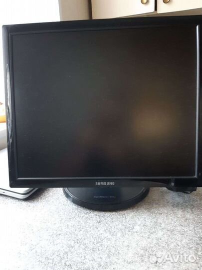 Монитор Samsung