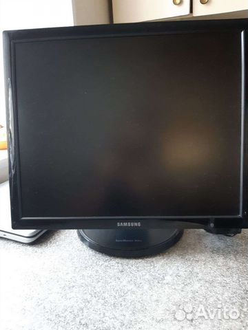 Монитор Samsung
