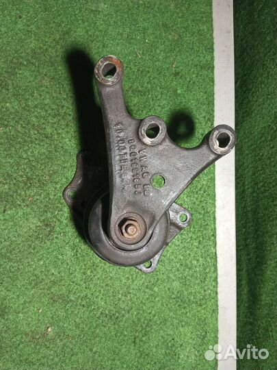 Подушка двигателя Шкода Фабия 1