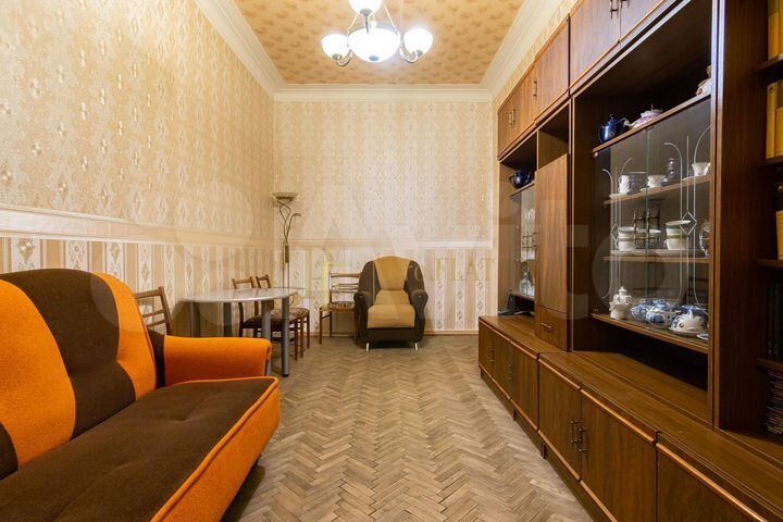 2-к. квартира, 49 м², 1/3 эт.