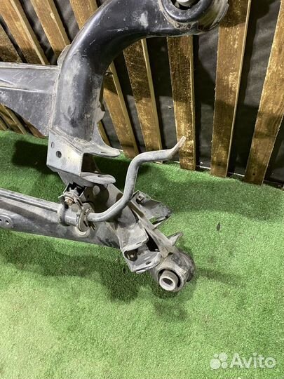 Задняя балка Lexus IS250 GS350