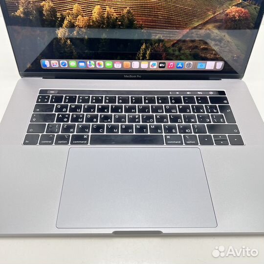 Шикарный Apple MacBook Pro 15 2019 i7 16gb 512gb