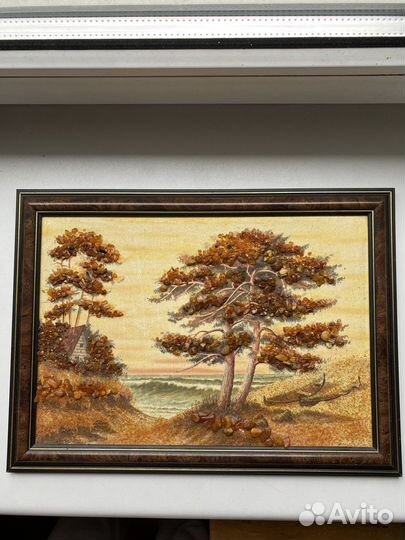 Картина из янтаря