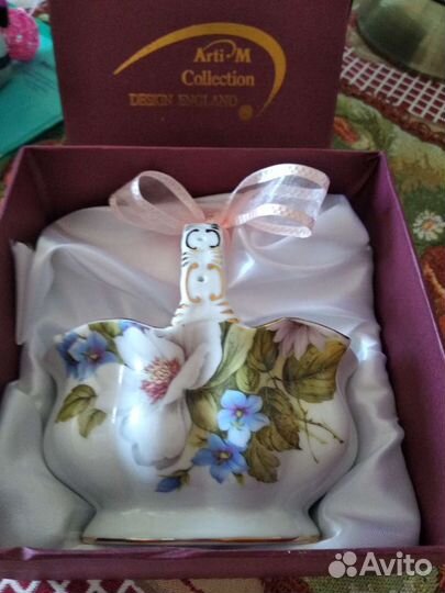 Новый подарочный фарфоровый набор и вазочки