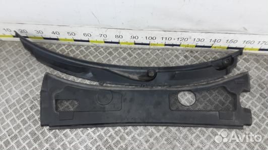 Накладка декоративная (жабо, дождевик) audi A6 C6