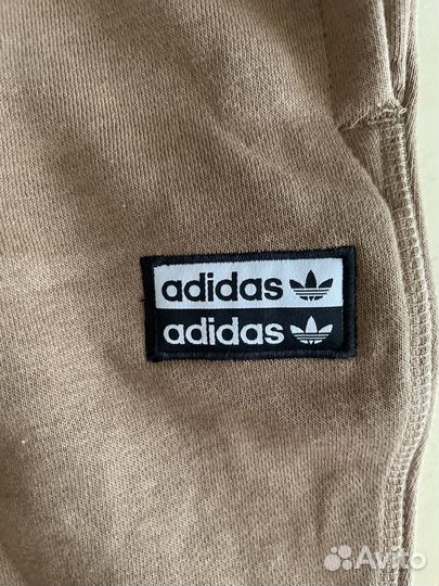 Спортивные штаны adidas