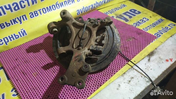 Кулак задний левый Chery M11 (A3)