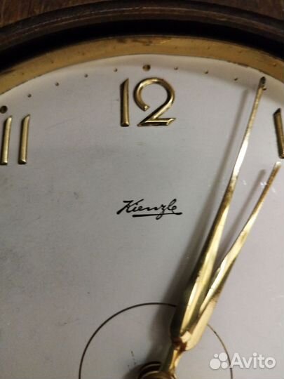 Настенные часы kienzle