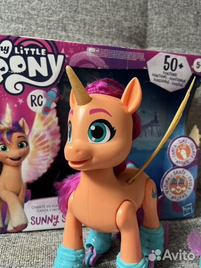 My Little Pony Поющая Санни на роликах