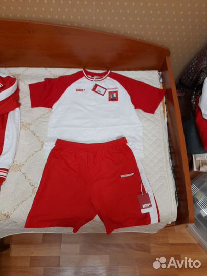 Спортивный костюм 