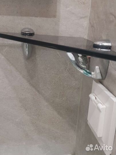 Угловая полка в ванную