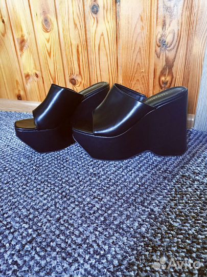 Шлепки на платформе 39