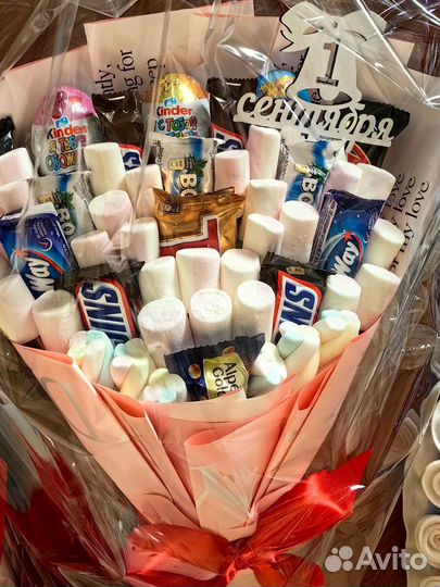 Сладкий букет из конфет и шоколада