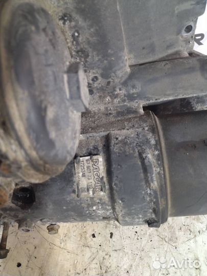 Корпус масляного фильтра DAF XF 105 2008 1725348