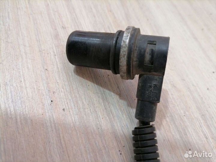 Датчик коленвала Kia Spectra