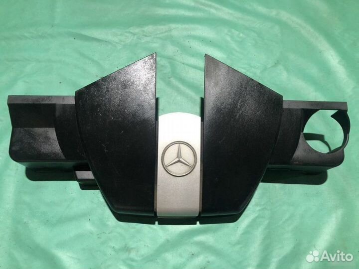 Корпус воздушного фильтра Mercedes-Benz S W220