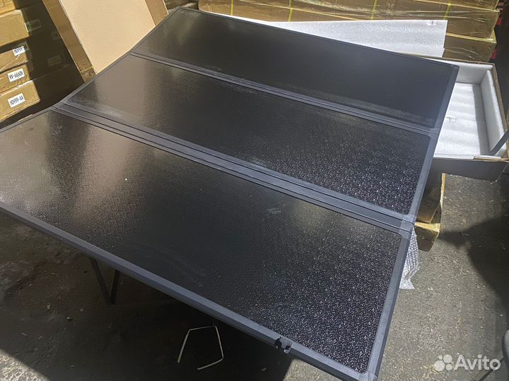 Крышка в кузов ford F150 алюмнь. 3 секции и фонарь