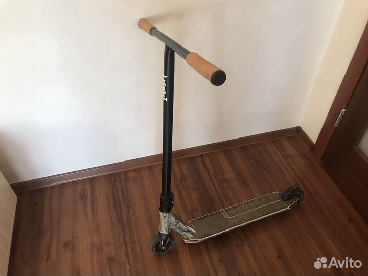 Трюковой самокат