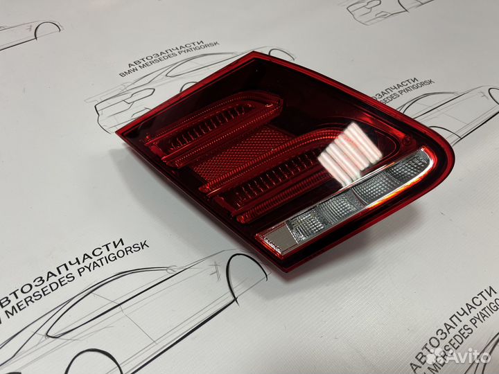 Левый диодный фонарь Mercedes W212 в крышку