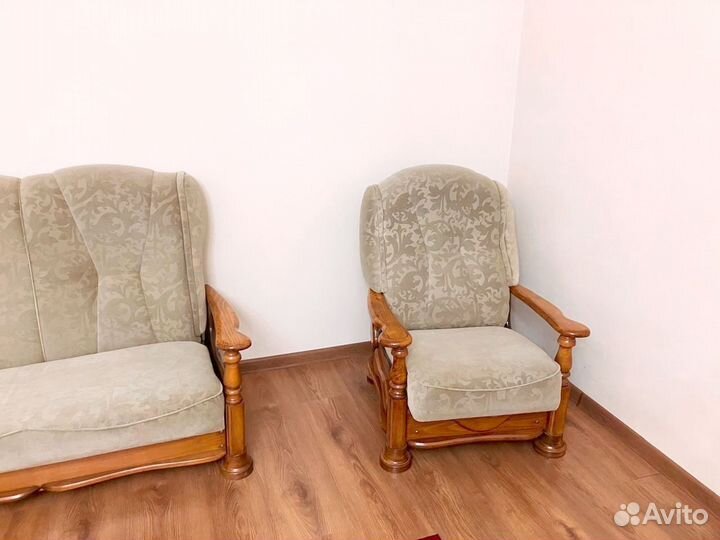 Диван с креслами