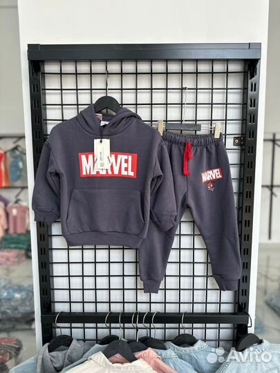 Костюм на мальчика Zara