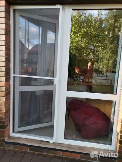 Москитные сетки на двери и окна