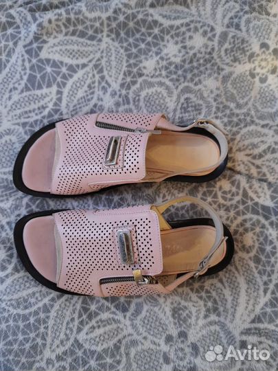 Босоножки clovis