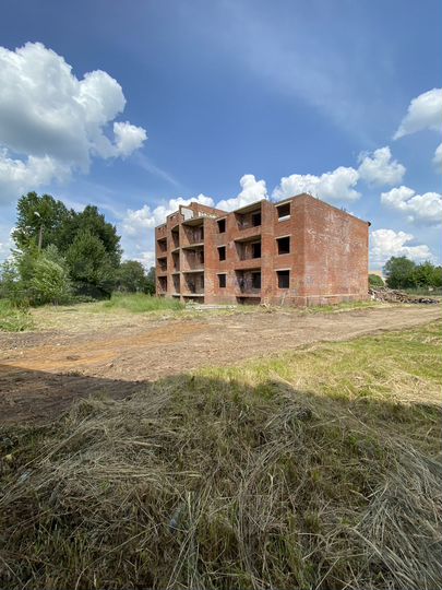 Здание, 2300 м²