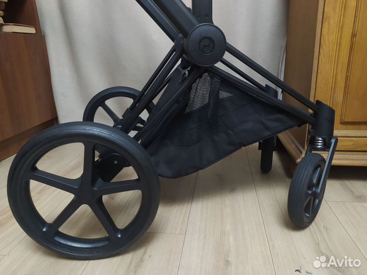 Шасси Cybex Priam 3, чёрное