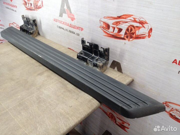 Подножка кузова правая Ford Torneo Custom с 2012 г