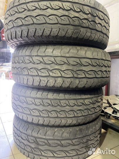 Kumho Road Venture ST KL11 265/65 R17