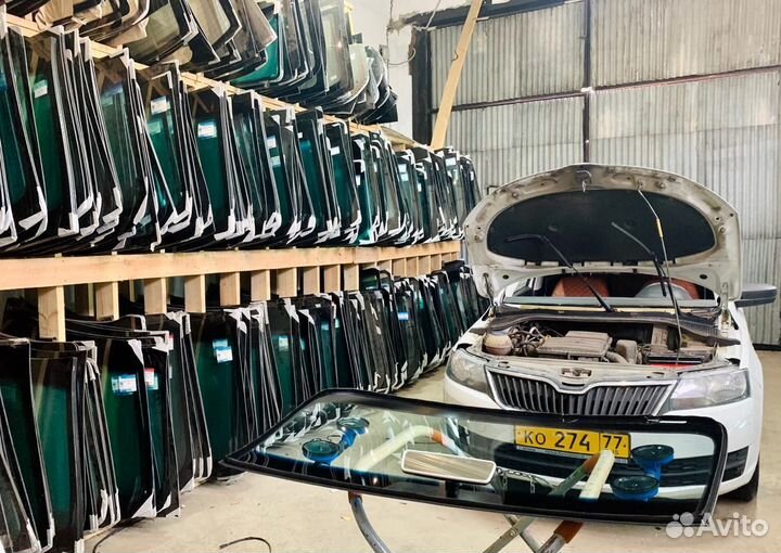 Лобовое стекло на Шкода Рапид