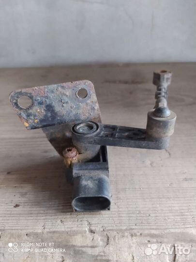 Датчик положения кузова range rover Evoque