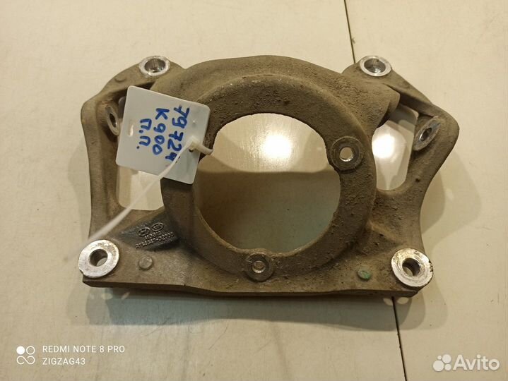 Кронштейн стойки и верхних рычагов(передний правый