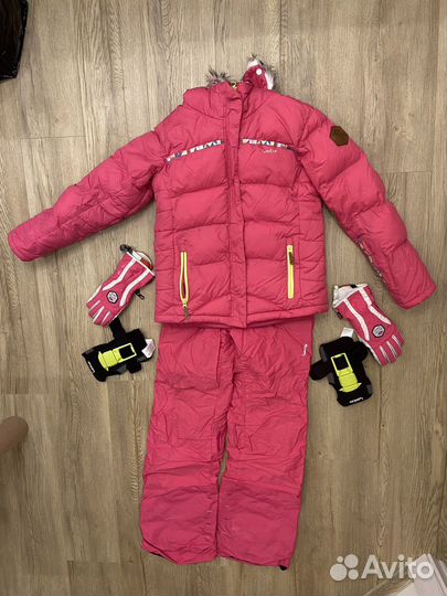 Сноубордические ботинки и костюм