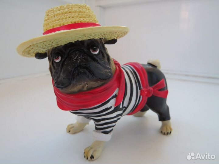 Мопс. Коллекция pugnacious. Гондольер